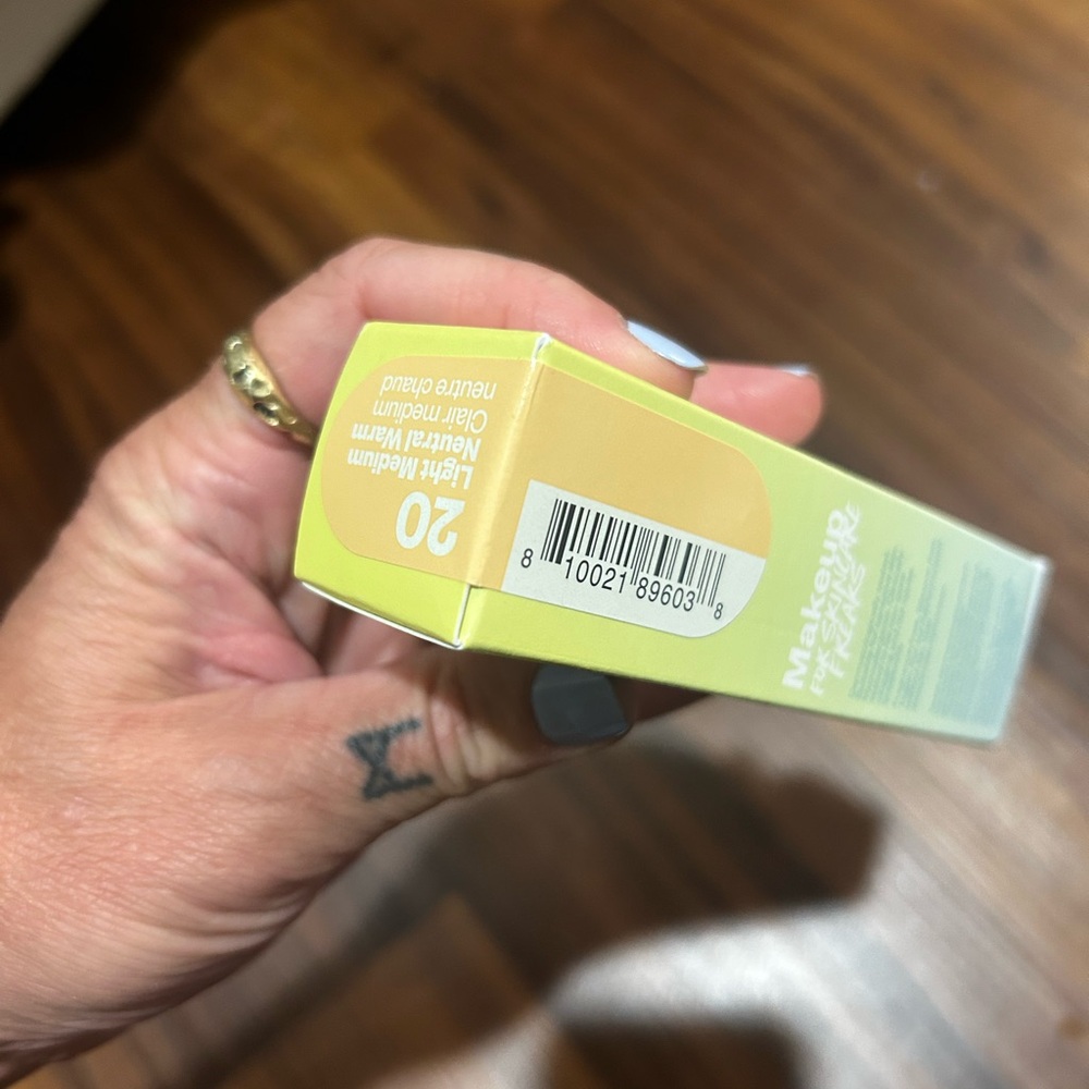 Kosas BB Burst Tinted Gel Cream in 20 (light medium neutral warm) - Picture 5 of 13